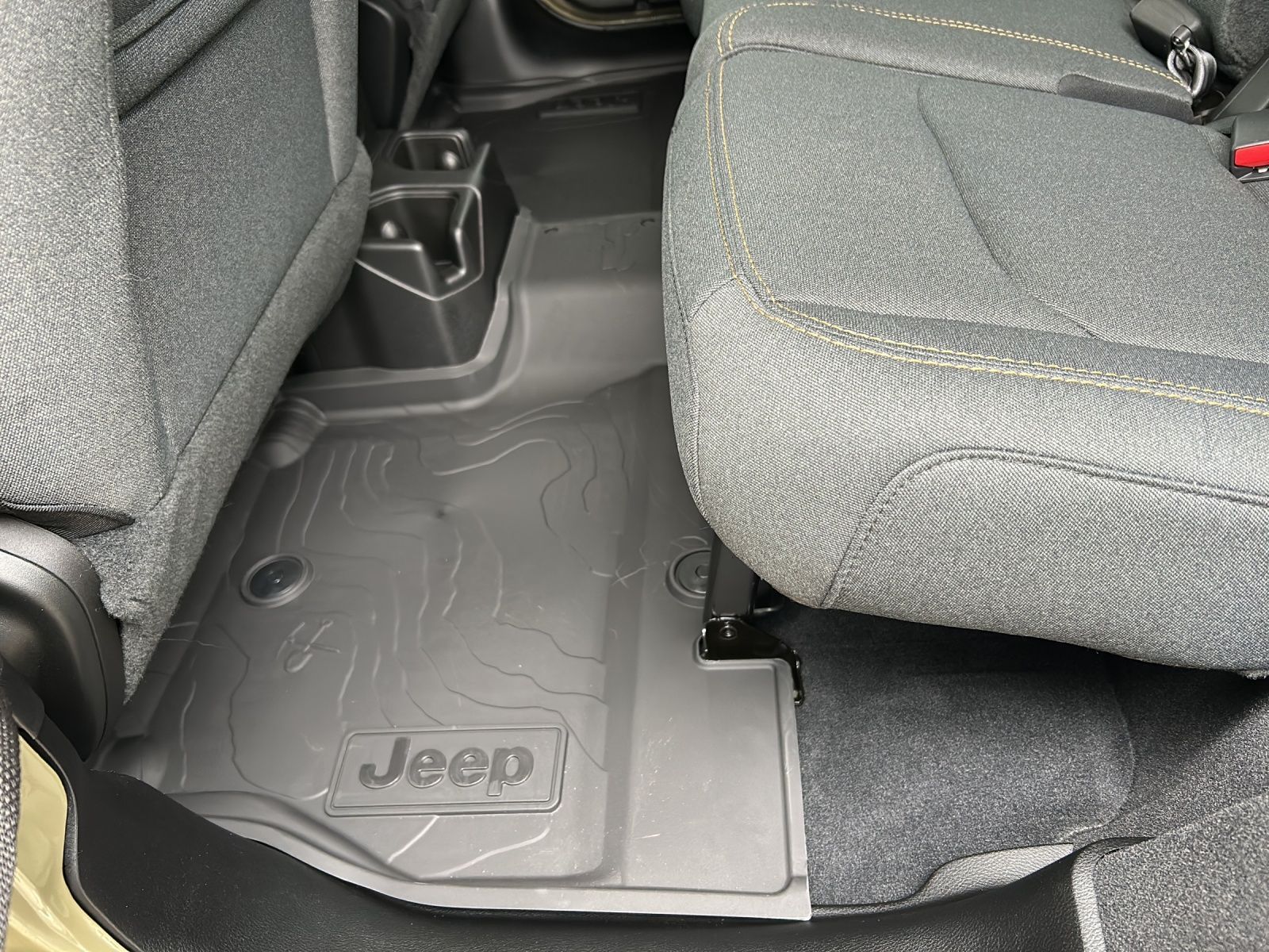 Fahrzeugabbildung Jeep Wrangler 3.6 Willys 4 Door 4x4 V6 SHZ/NAVI/AHK/L