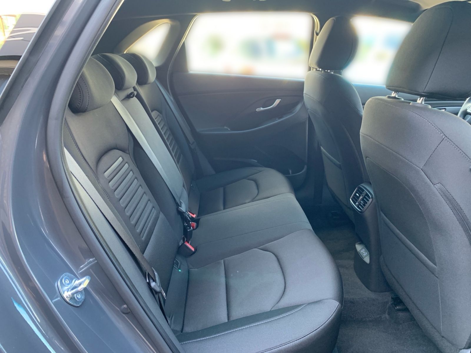 Fahrzeugabbildung Hyundai i30 1.0 T-GDI 7-DCT Advantage Navi LED