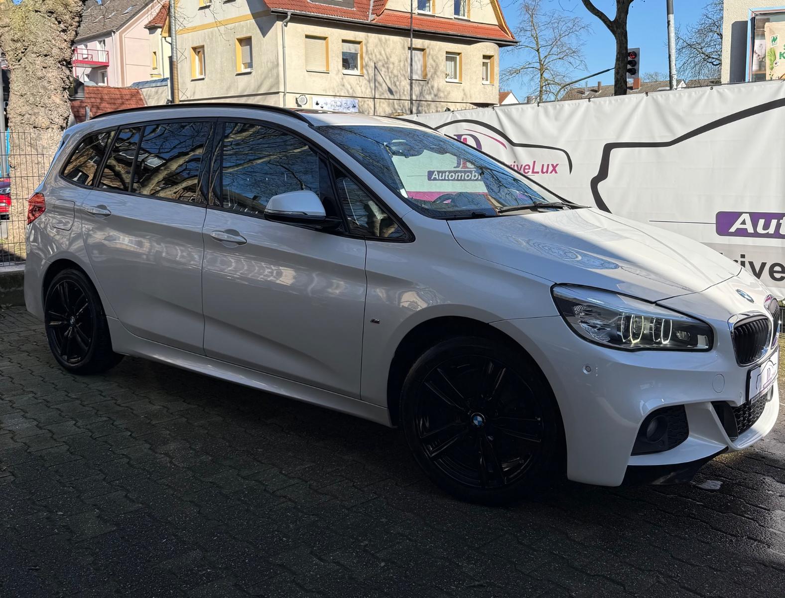 BMW 220 Gran Tourer Xdrivr/ACC/AHK/Kamera/Pano/HAD