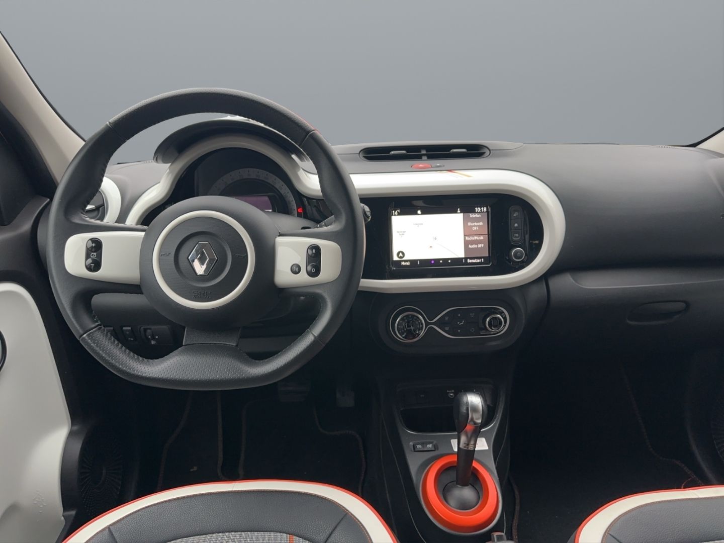 Fahrzeugabbildung Renault Twingo Vibes Electric Navi Soundsystem Apple Car