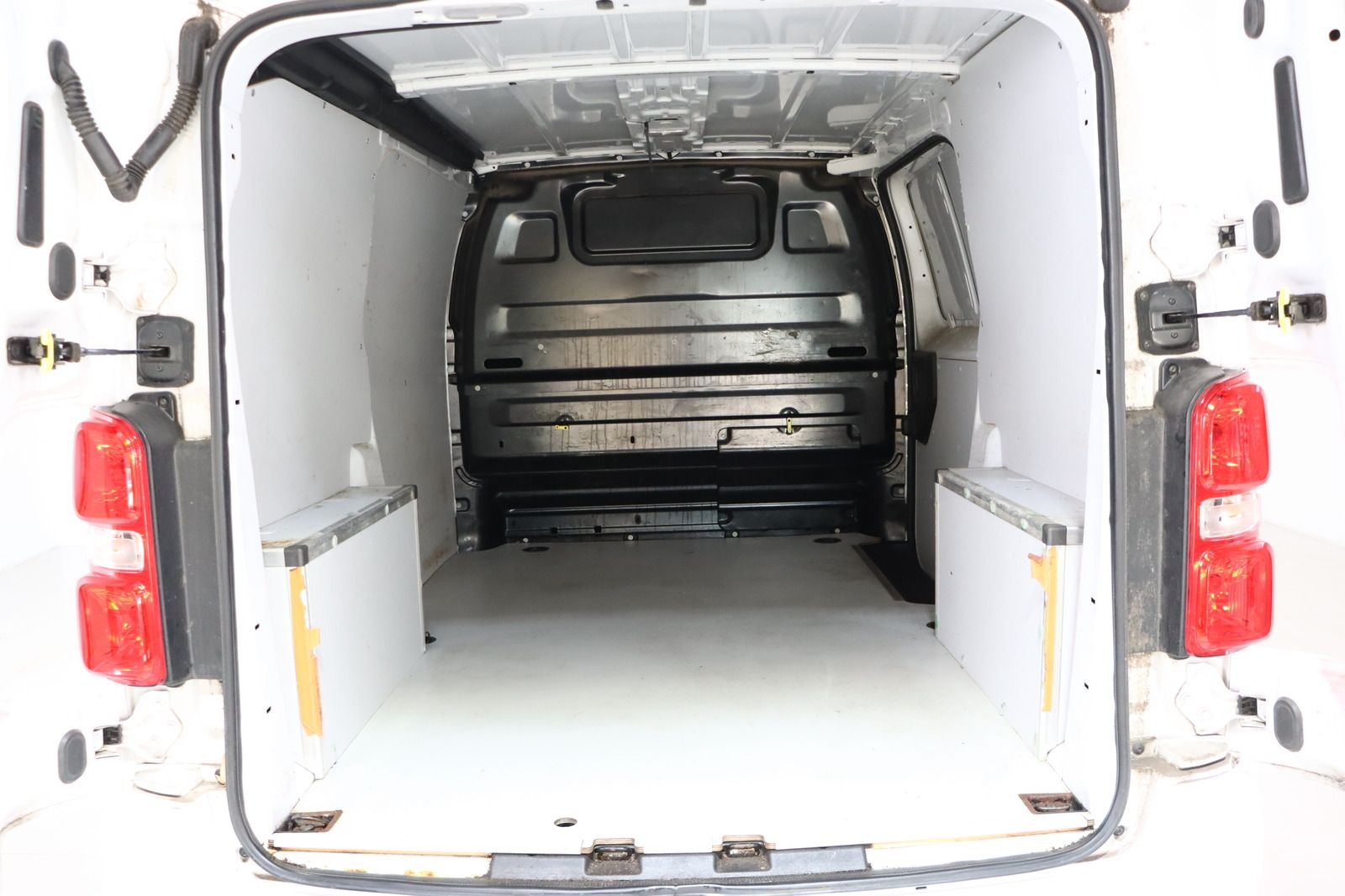 Fahrzeugabbildung Citroën Jumpy Kasten Club L2H1 * Klima * Navi