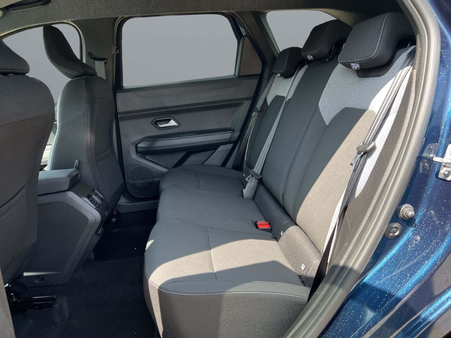 Fahrzeugabbildung Dacia Bigster Hybrid 155 Journey 1.8 E-TECH PDCv+h LED
