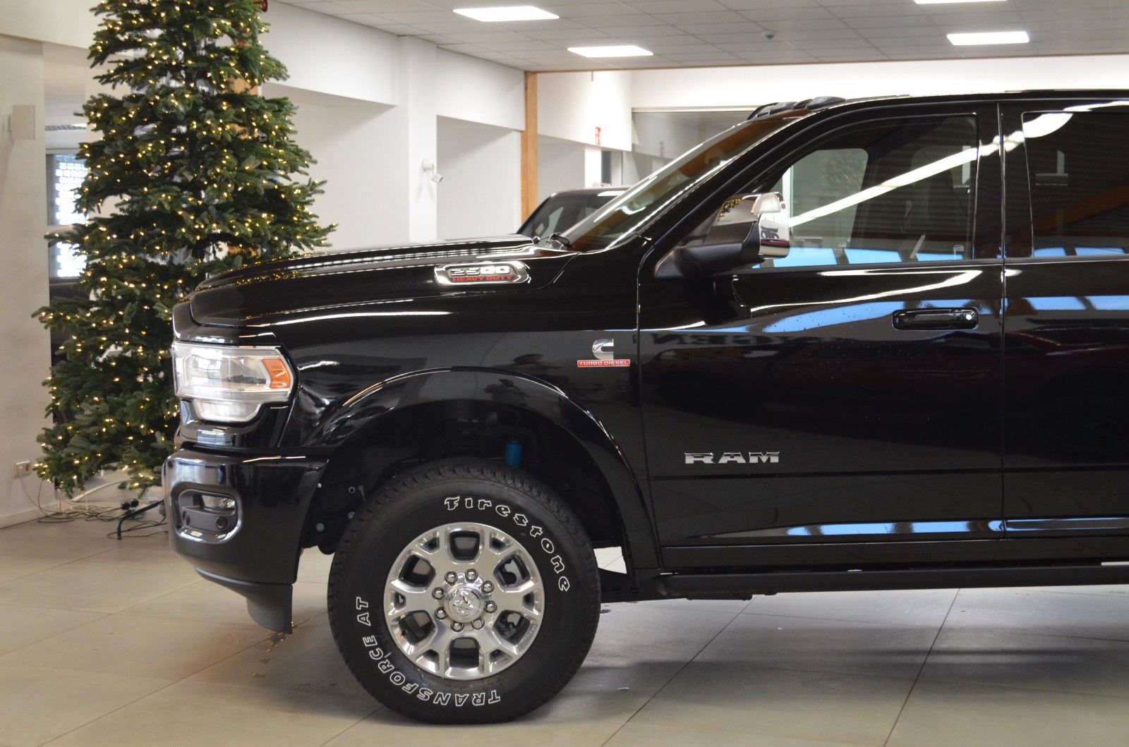 Fahrzeugabbildung Dodge RAM 2500 Laramie 6,7l Cummins Diesel Crew Cab