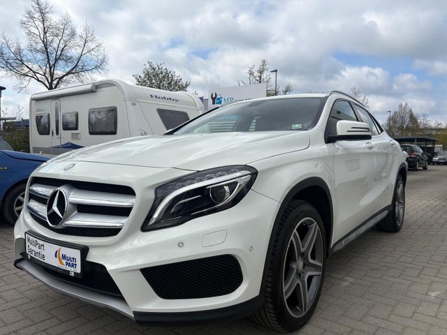 MERCEDES-BENZ GLA 200  AMG LINE / Automatik / PDC / XENON