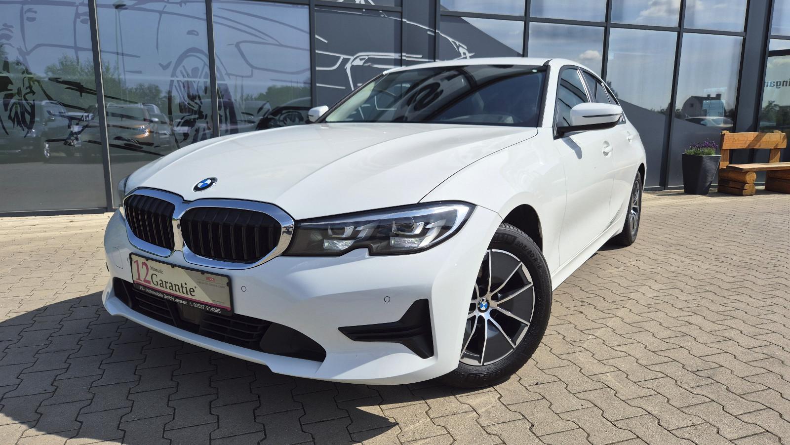 BMW Limousine 318 i Advantage*Navi*LED*ACC