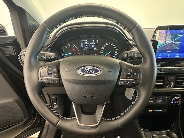 Fahrzeugabbildung Ford Puma Titanium VerkehrszeichenERK Kamera Tempomat
