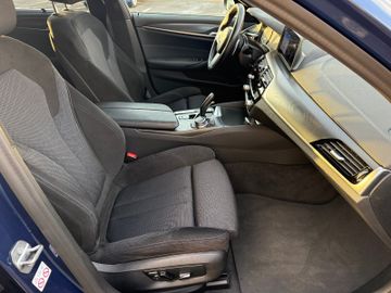 BMW 520d Touring M Sport+AHK+Laser+AppC+ACC+4xKlima+