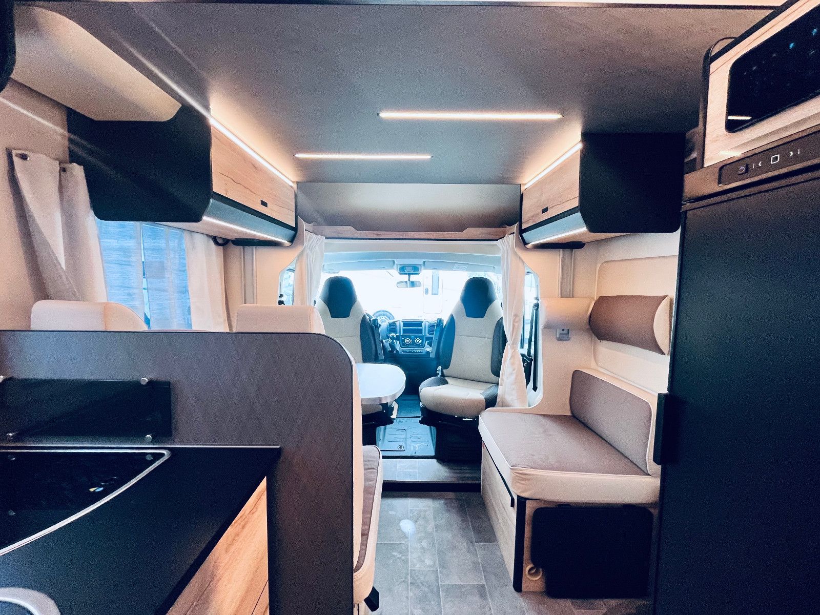 Fahrzeugabbildung XGO Dynamic 69 P Plus Modell 2026