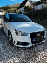 Audi A1 1.6 TDI 66kW S line Sportback S line - Audi A1 mit Diesel-Antrieb: Kleinwagen, 1.6