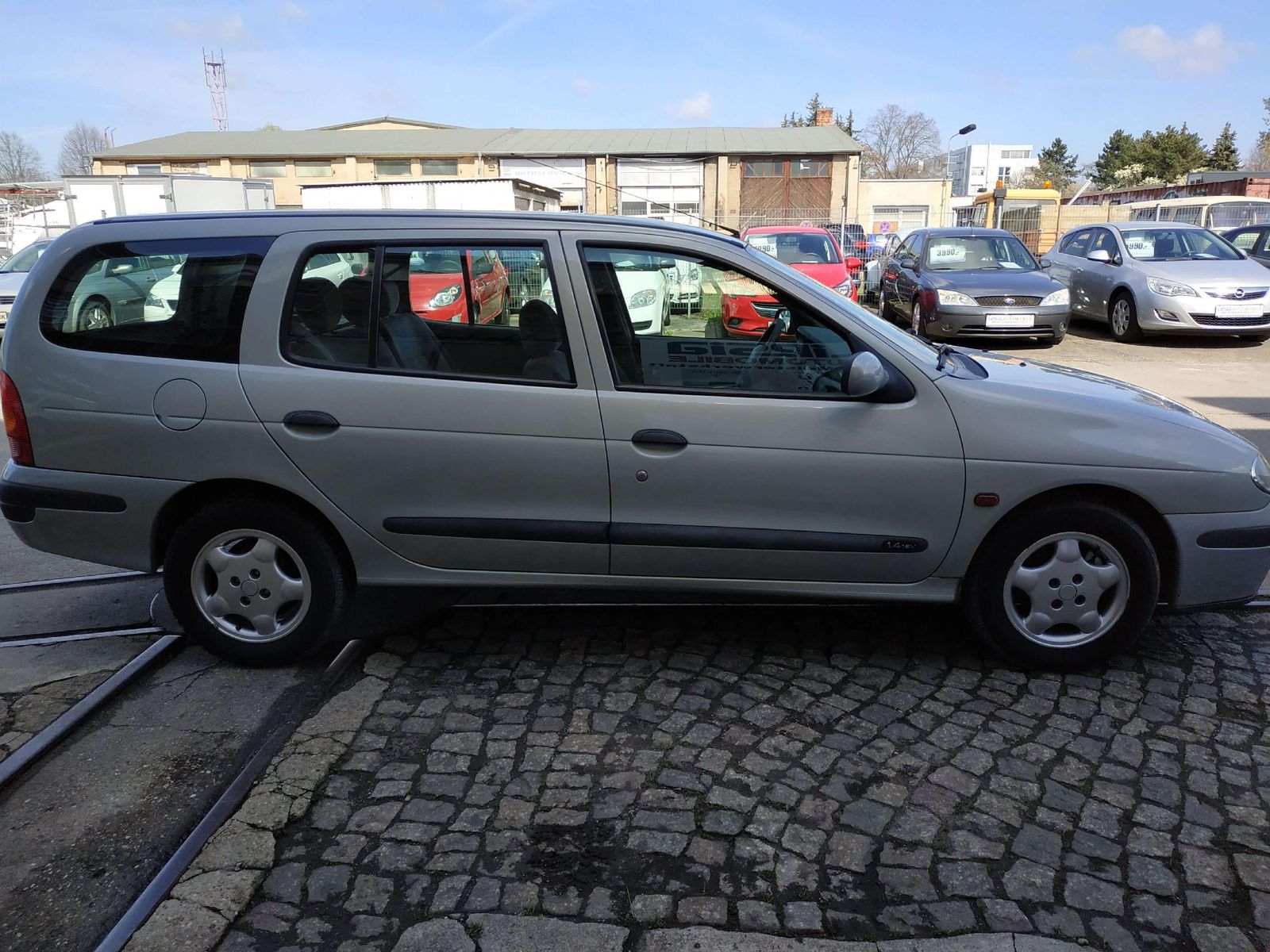 Megane Grandtour 1.4/ TÜV NEU/ Klima/ ALU – Bild 5
