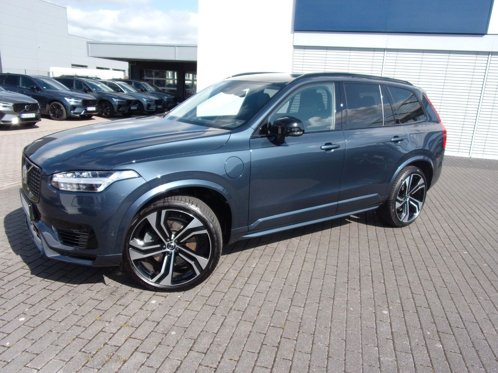 Volvo XC 90 T8 Ultra Dark Recharge Plug-In Hybrid AWD foto 2
