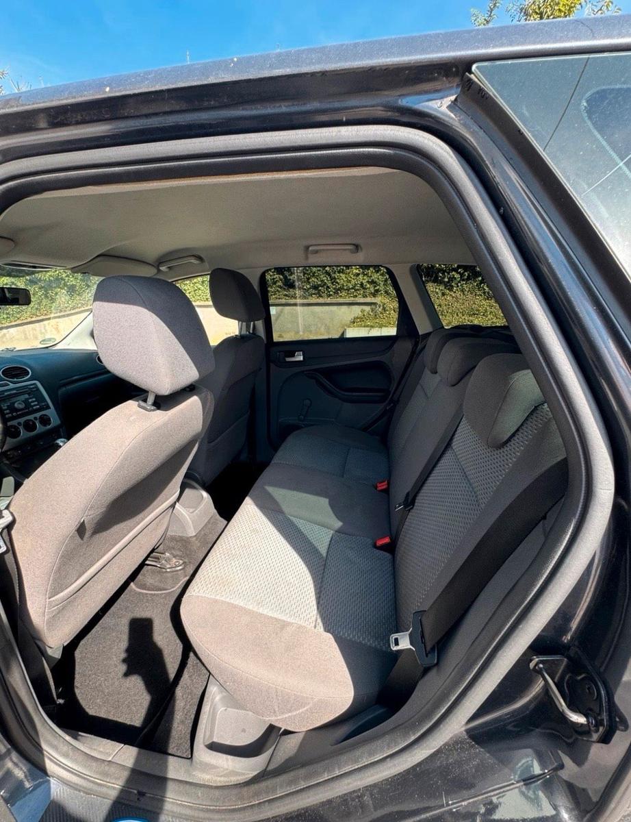 Ford Focus 2006 — photo 7