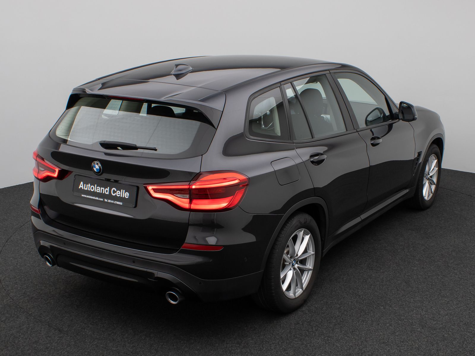 Fahrzeugabbildung BMW X3 xD20d 360°HUD DAB HiFi AHK Komfort Alarm LED