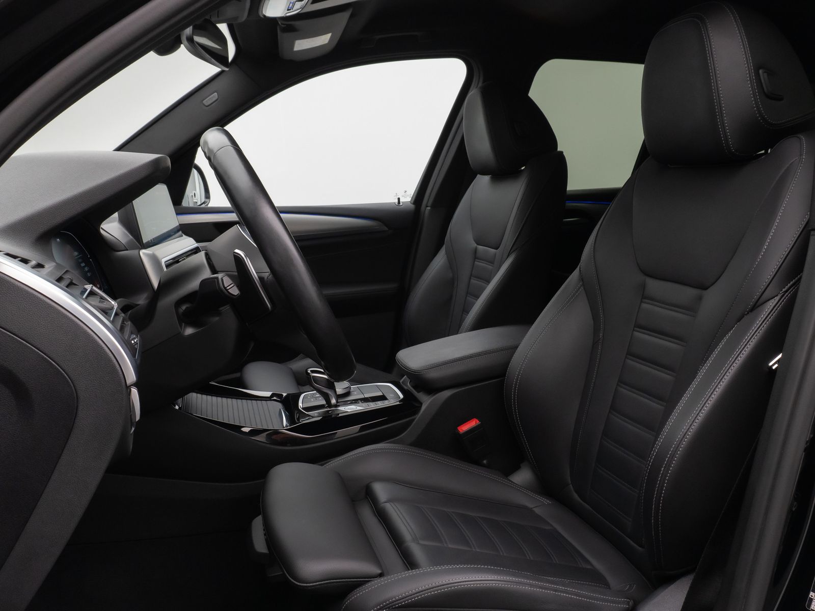 Fahrzeugabbildung BMW X3 xD30i M Sport Kamera DAB HiFi AdaptLED 19Zoll