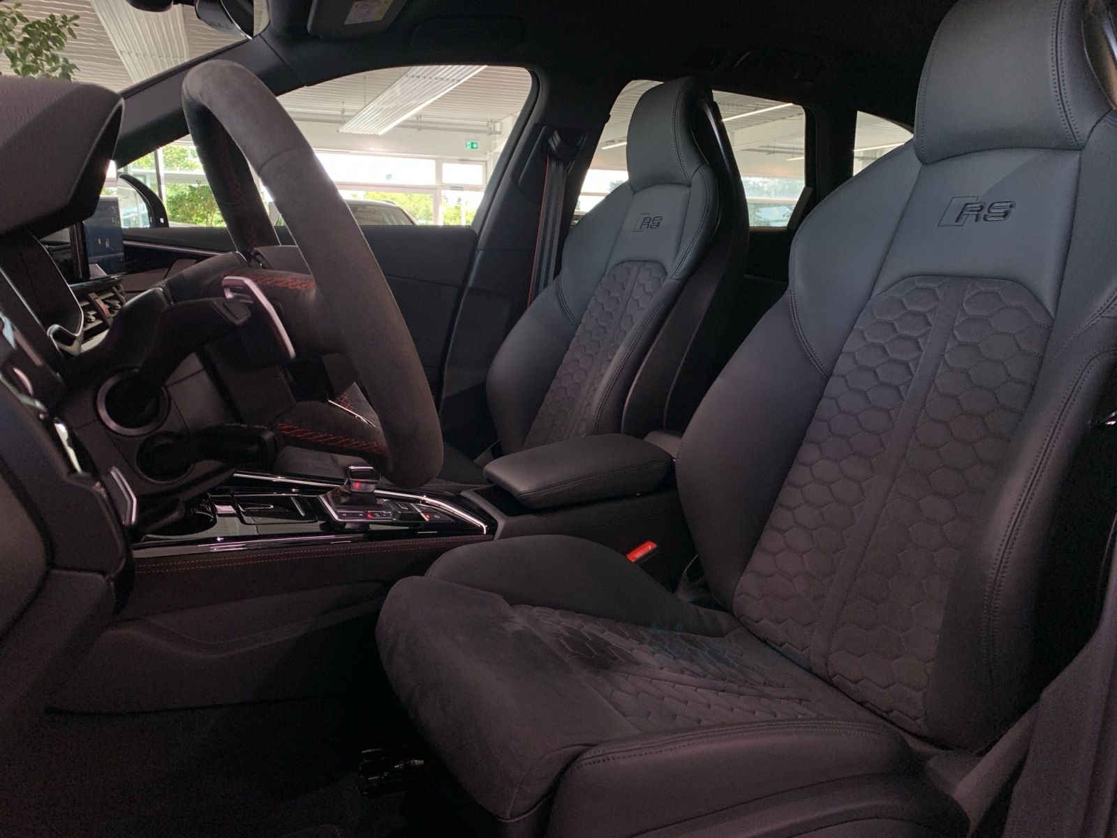 Audi RS4 - Bild 9