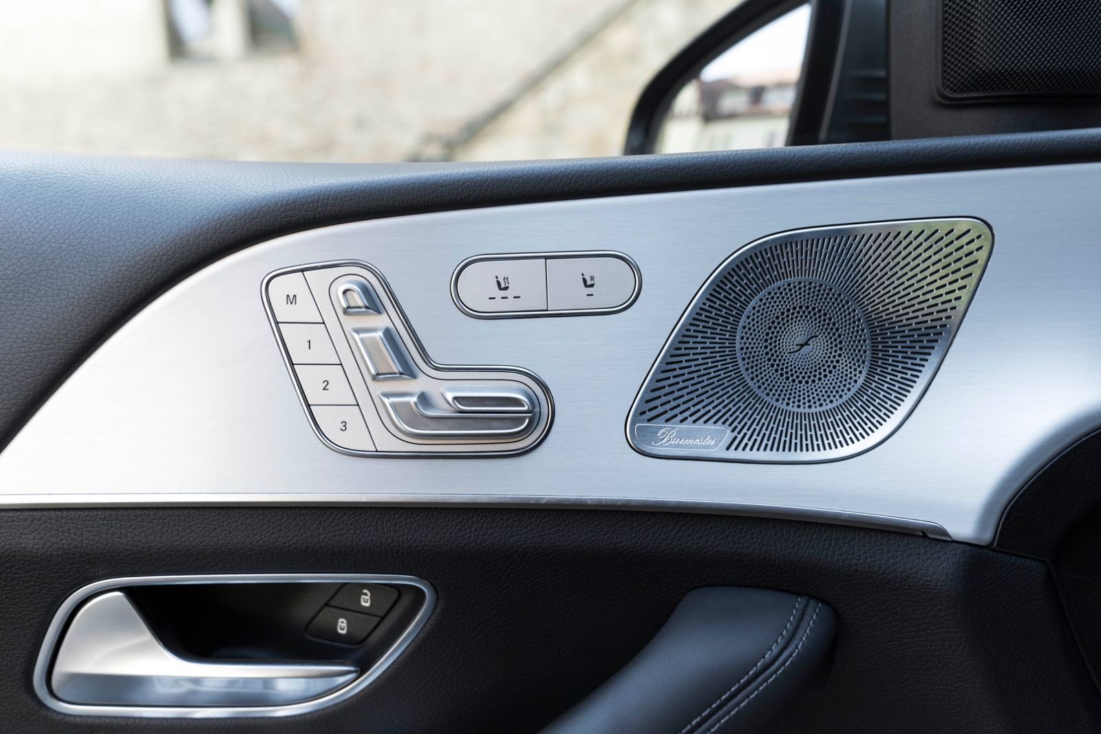 Fahrzeugabbildung Mercedes-Benz GLE 350de 4Matic AMG 3D KAM BURMESTER ACC LUFT