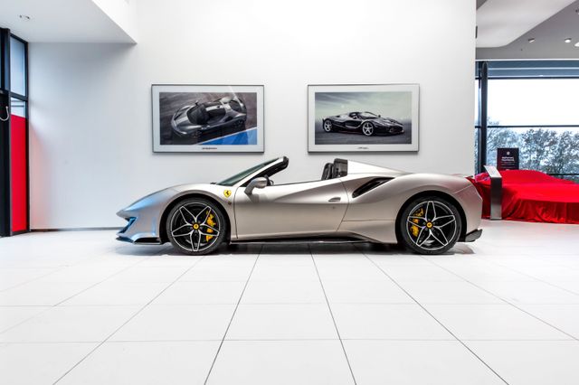 Ferrari 488 Pista Spider ~Ferrari Munsterhuis~