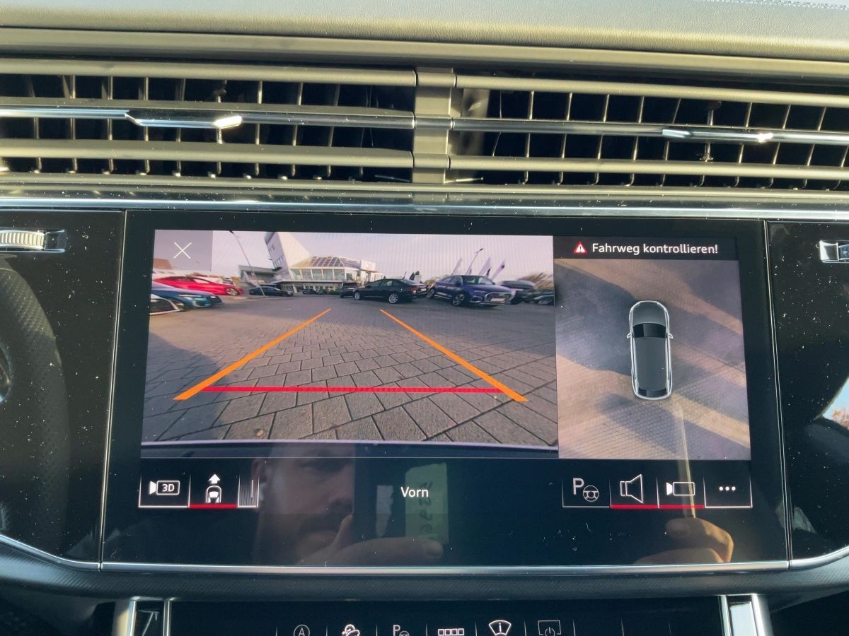Audi RSQ8 - Bild 15
