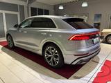 Audi Q8 50 TDI quattro S-LINE*AHK/STANDHEIZ.* - Audi Q8 in Hannover