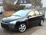 Ford Focus Automatik Wenig Kilometer - Ford Focus aus 2006: Kombi