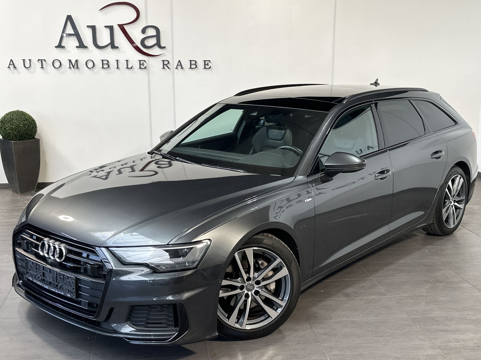 Fahrzeugabbildung Audi A6 Avant 45 TFSI Quattro S-Line NAV+LED+PANO+360
