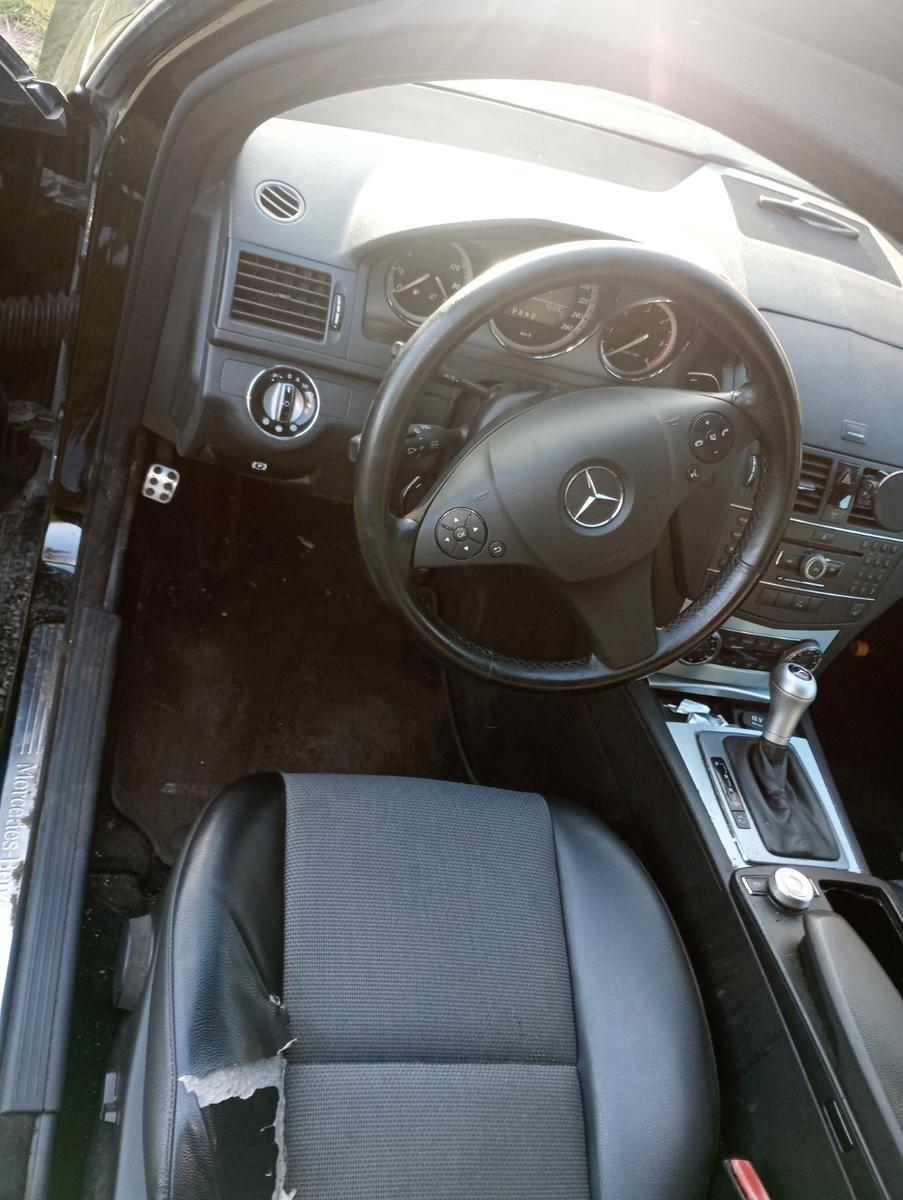 Mercedes-Benz C220 2008 — engine 2.143 cm³, 170 HP (125kW)