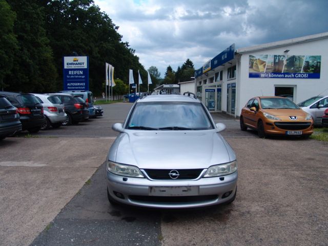 Opel Vectra 1.8 16V Elegance