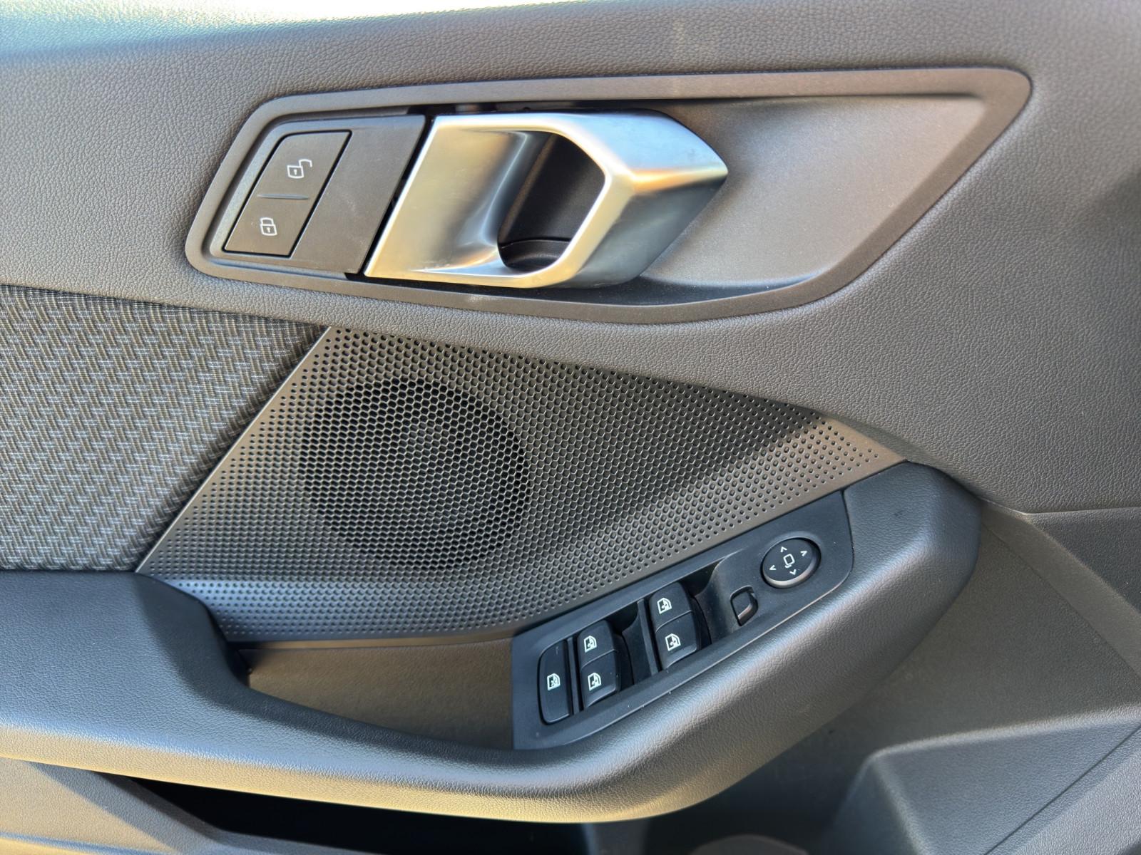 BMW 118 *LED*Apple*Navi*PDC*Fernlichtassistent*DAB*, миниатюра 20