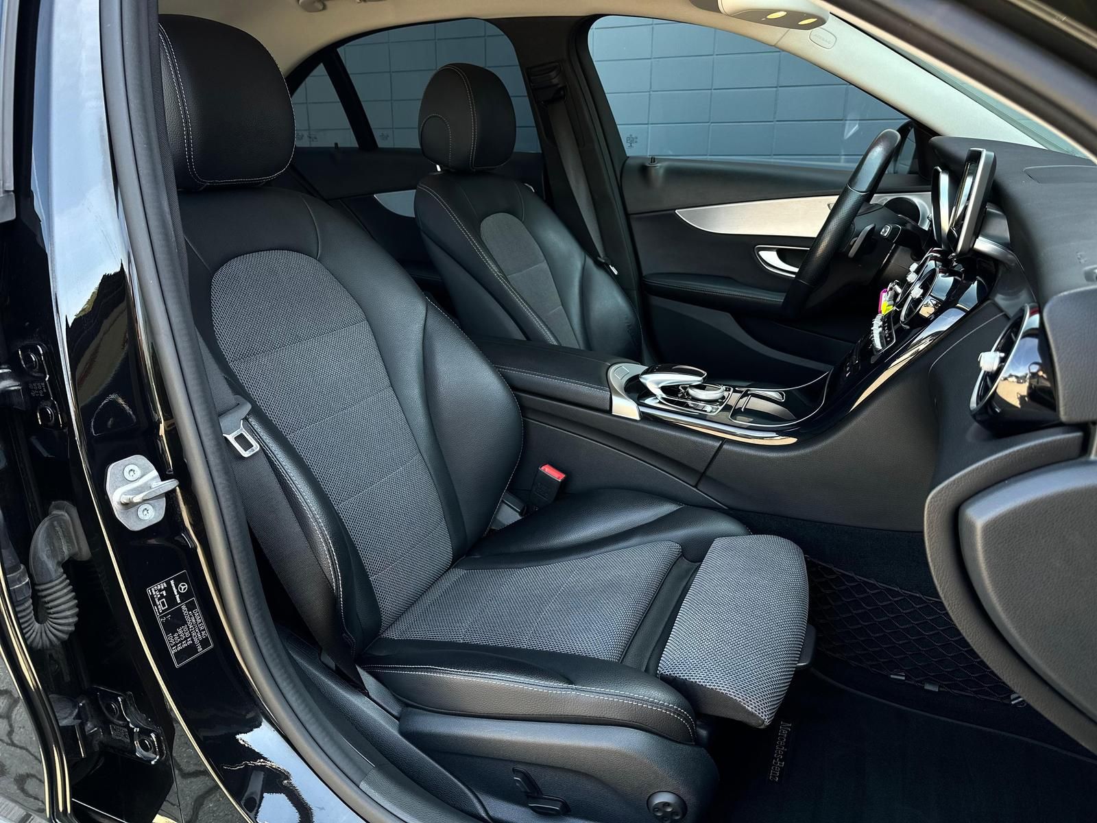 MERCEDES-BENZ C200 CGI AVANTGARDE* LED#AHK#SHZ#TEMPO#NAVI#PDC - Image 15