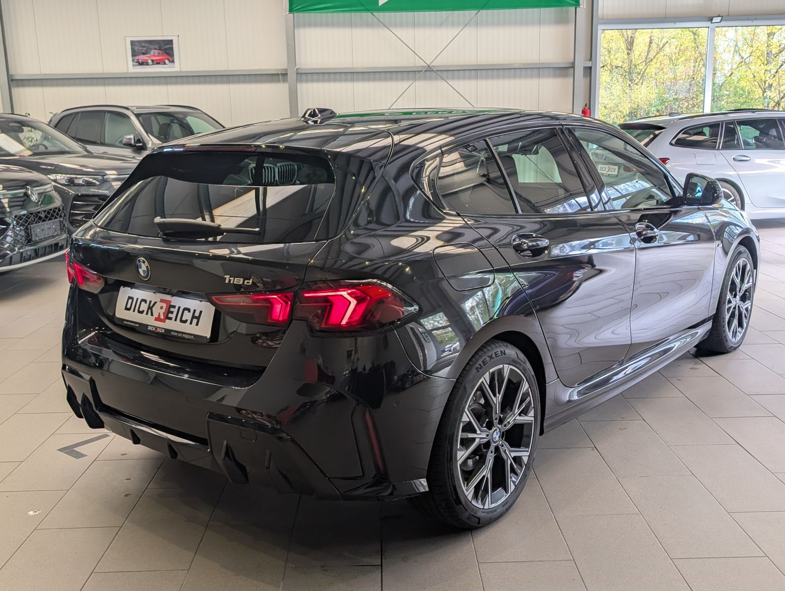 Fahrzeugabbildung BMW 118 d M-Sport Premium Ad-LED Cam Pano Alcan 18"