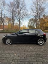 Mercedes-Benz A 180 Urban  - Mercedes-Benz A-Klasse Gebrauchtwagen in Duisburg