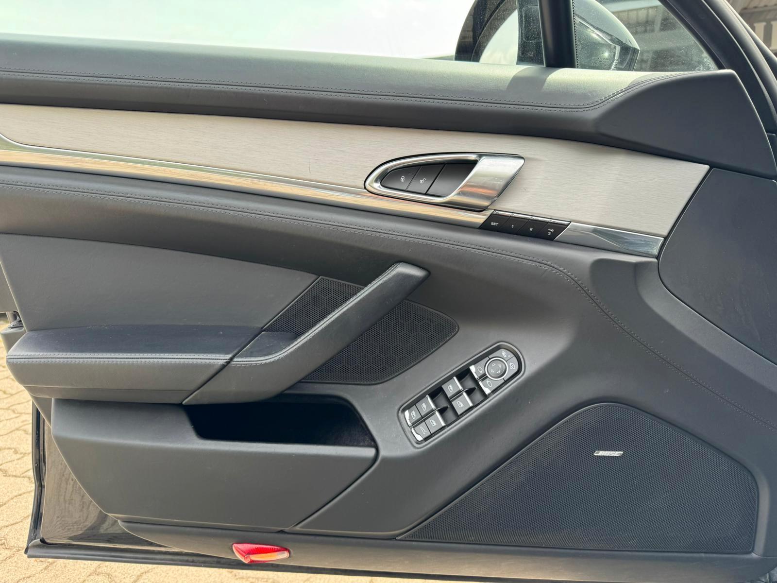 PORSCHE PANAMERA TURBO 4.8 V8 519 CH 4X4 BVA - ENTRETIEN PORSCHE COMLPET - TOIT OUVRANT - CAMERA 360°
