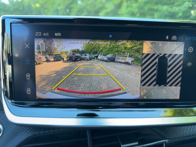 Foto Nummer 17: PEUGEOT 2008