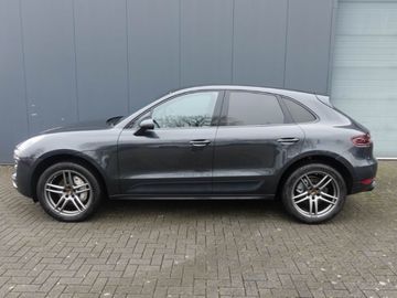 Porsche Macan - 2