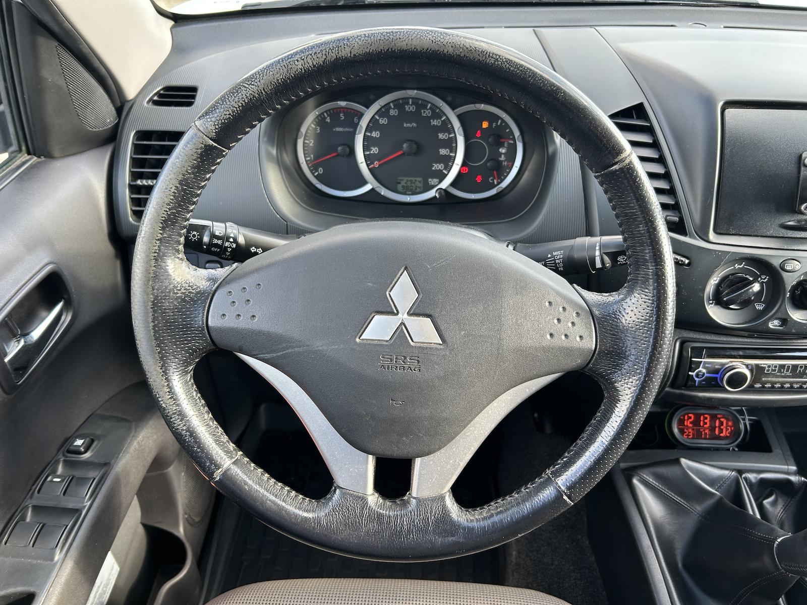 Mitsubishi L200 Doppelkabine 2.5 4WD*AHK*