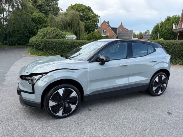 Volvo EX30 Ultra AWD Performance Pure Electric