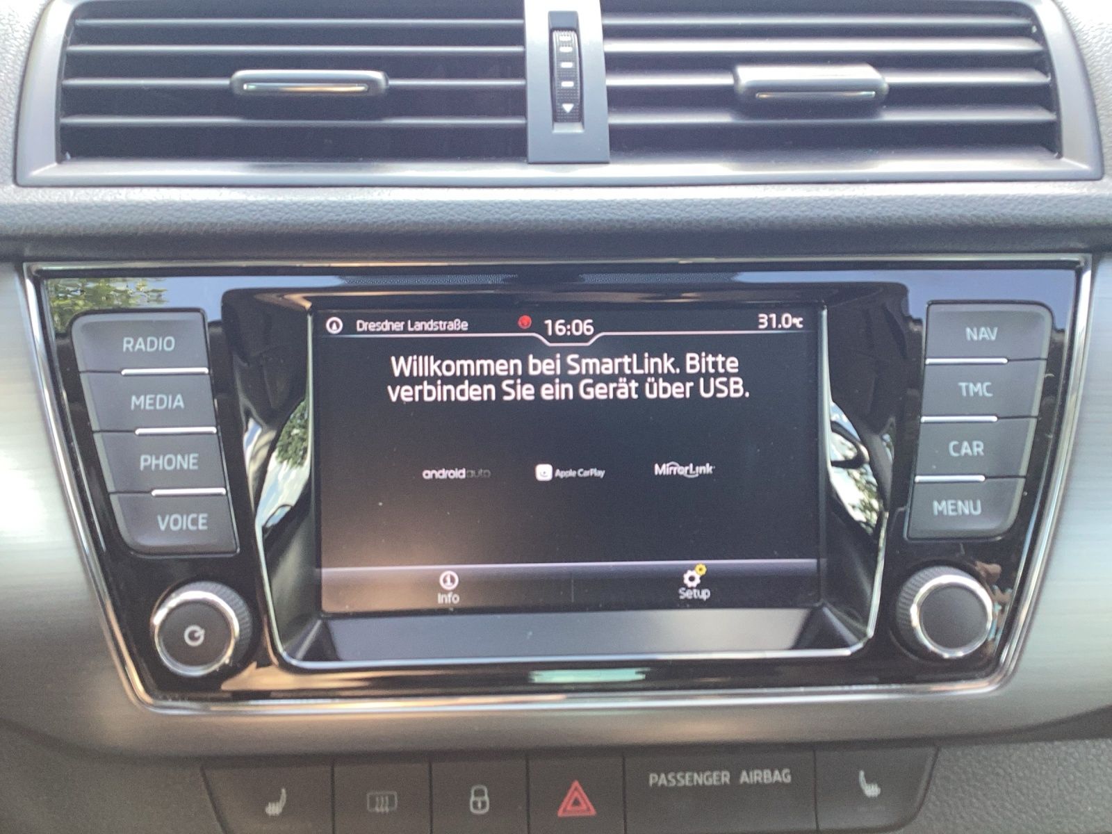 Fahrzeugabbildung SKODA Fabia Combi TSI Soleil LED Navi ACC RFK SHZ