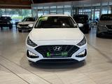 Hyundai i30 1.0 T-GDI Select Kamera SitzH Klima WKR&SKR - Hyundai i30 Gebrauchtwagen in Dresden