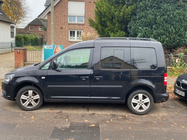 Volkswagen Caddy 1,6TDI 75kW Comfortline 7 Sitzer