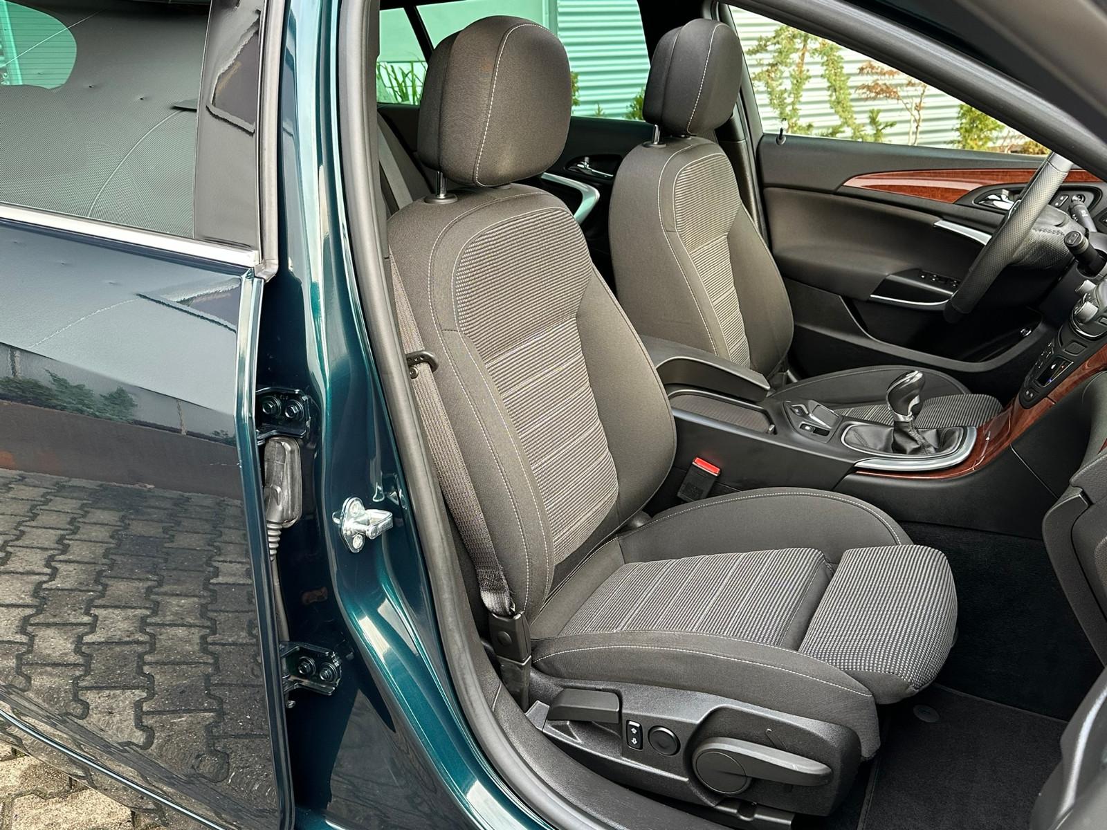 Opel Insignia Sports Tourer 2.0 Turbo 250 ch 4x4 – OPC Line – 110 926 km – Chaîne neuve – ACC – Xenon – Caméra