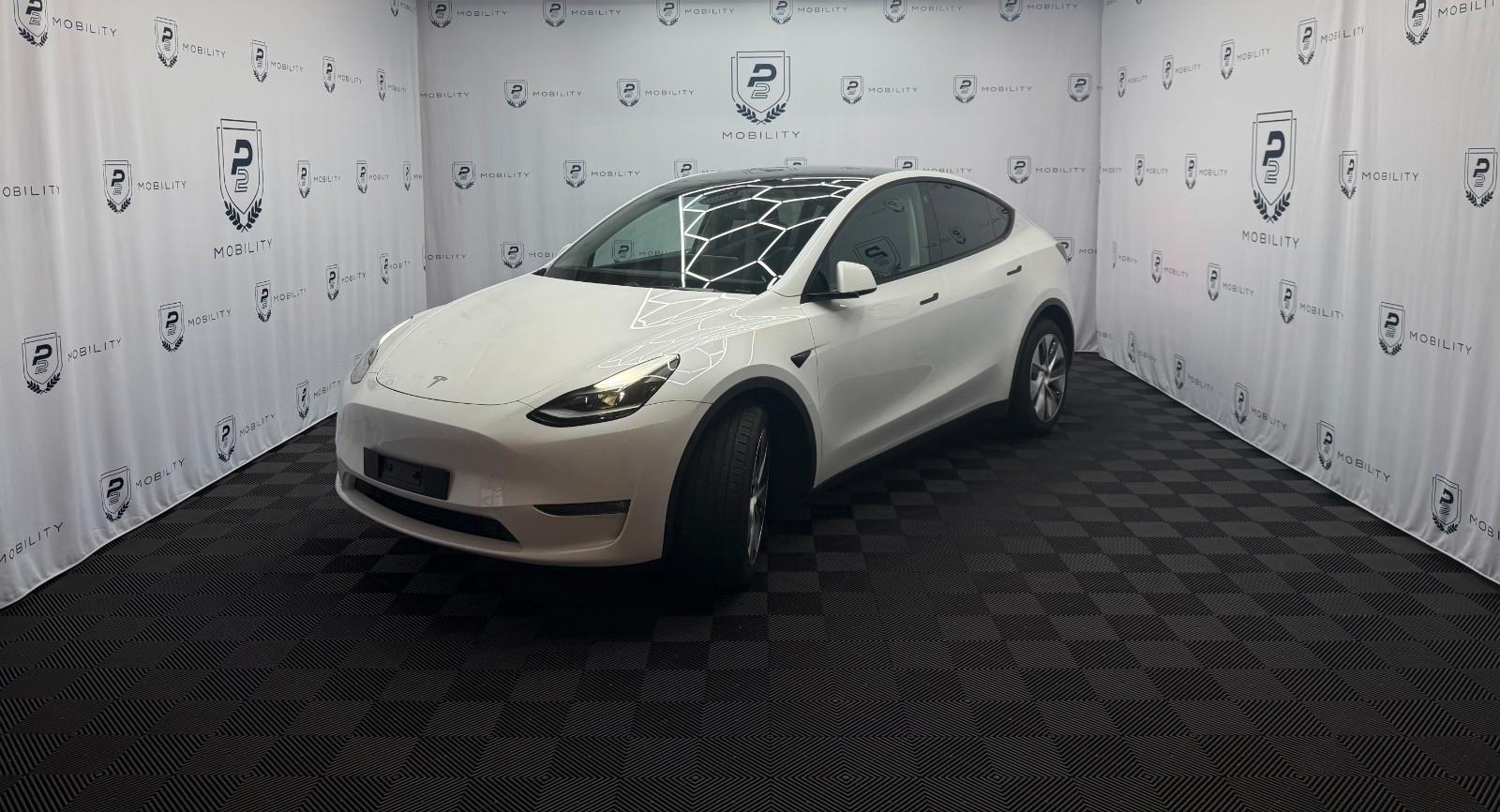 Tesla Model Y Long Range AWD Dual Motor
