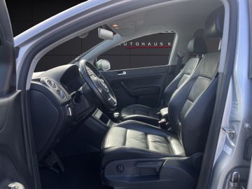 Volkswagen Golf - 10