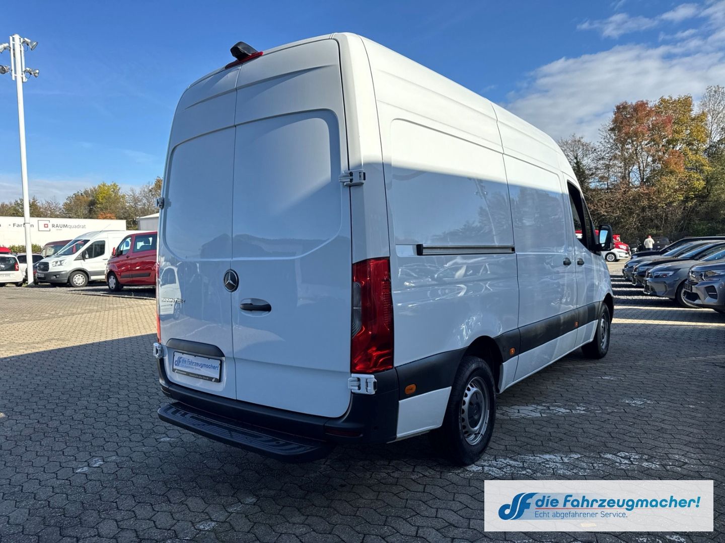 Fahrzeugabbildung Mercedes-Benz Sprinter Kasten 317 CDI L2 Automa. Navi CarPlay