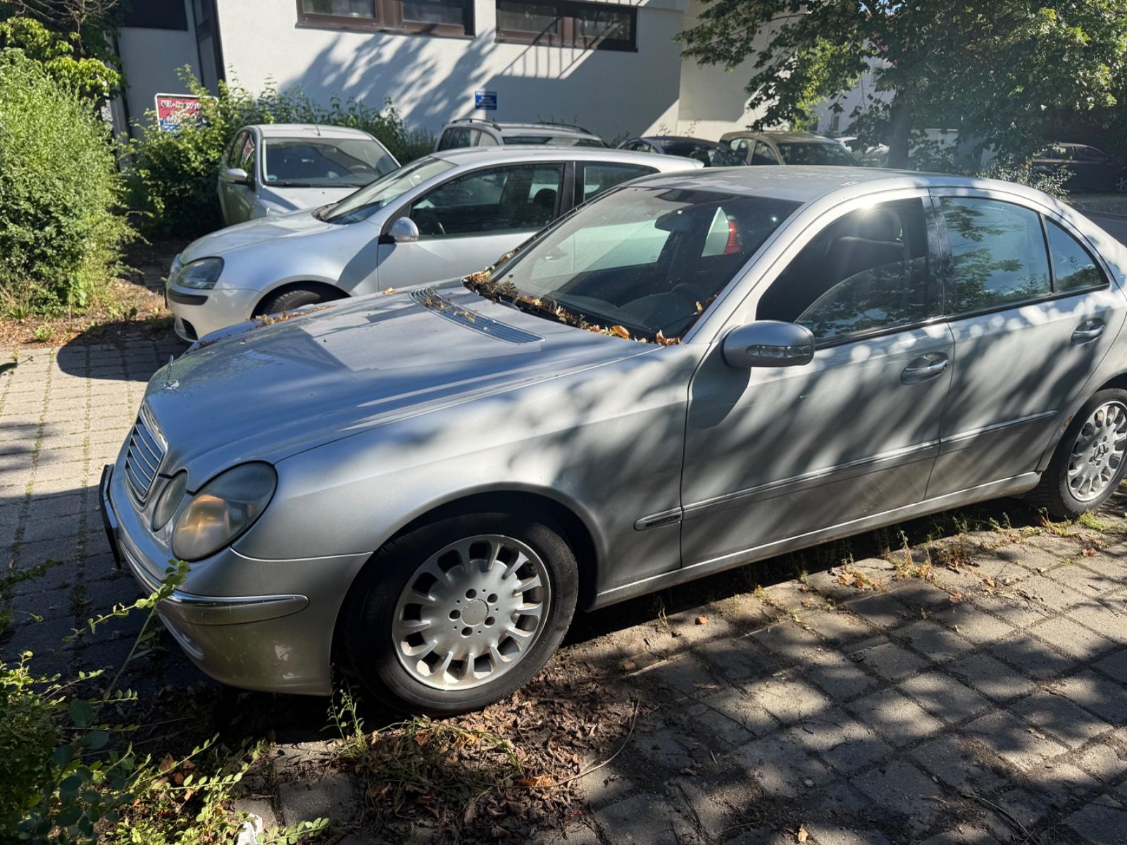 Mercedes-Benz E 220 CDI ELEGANCE-TEL-01704684029--