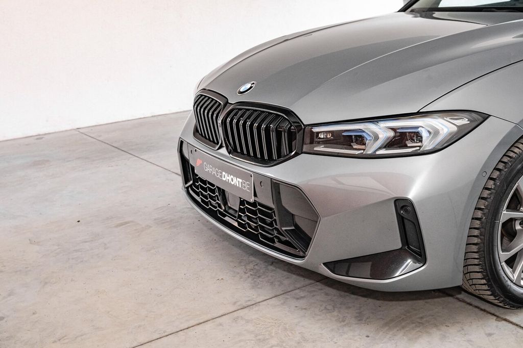 Image of BMW 320
