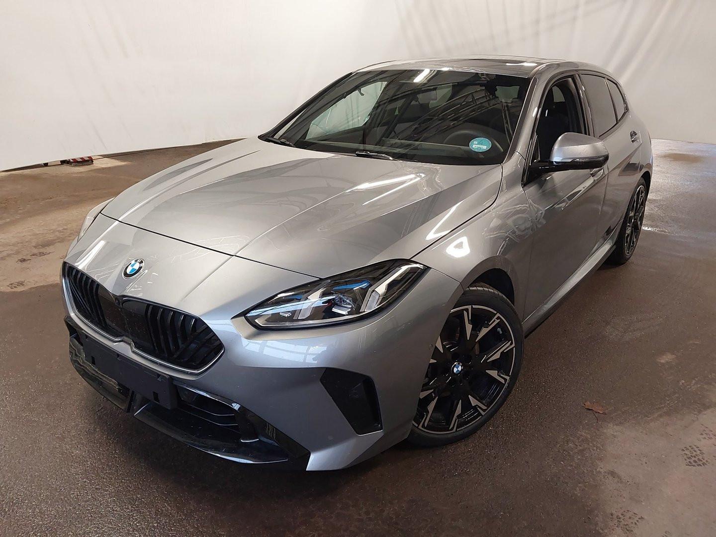 BMW 120i M-Sportpaket Panorama Head-Up H&K 360 R19