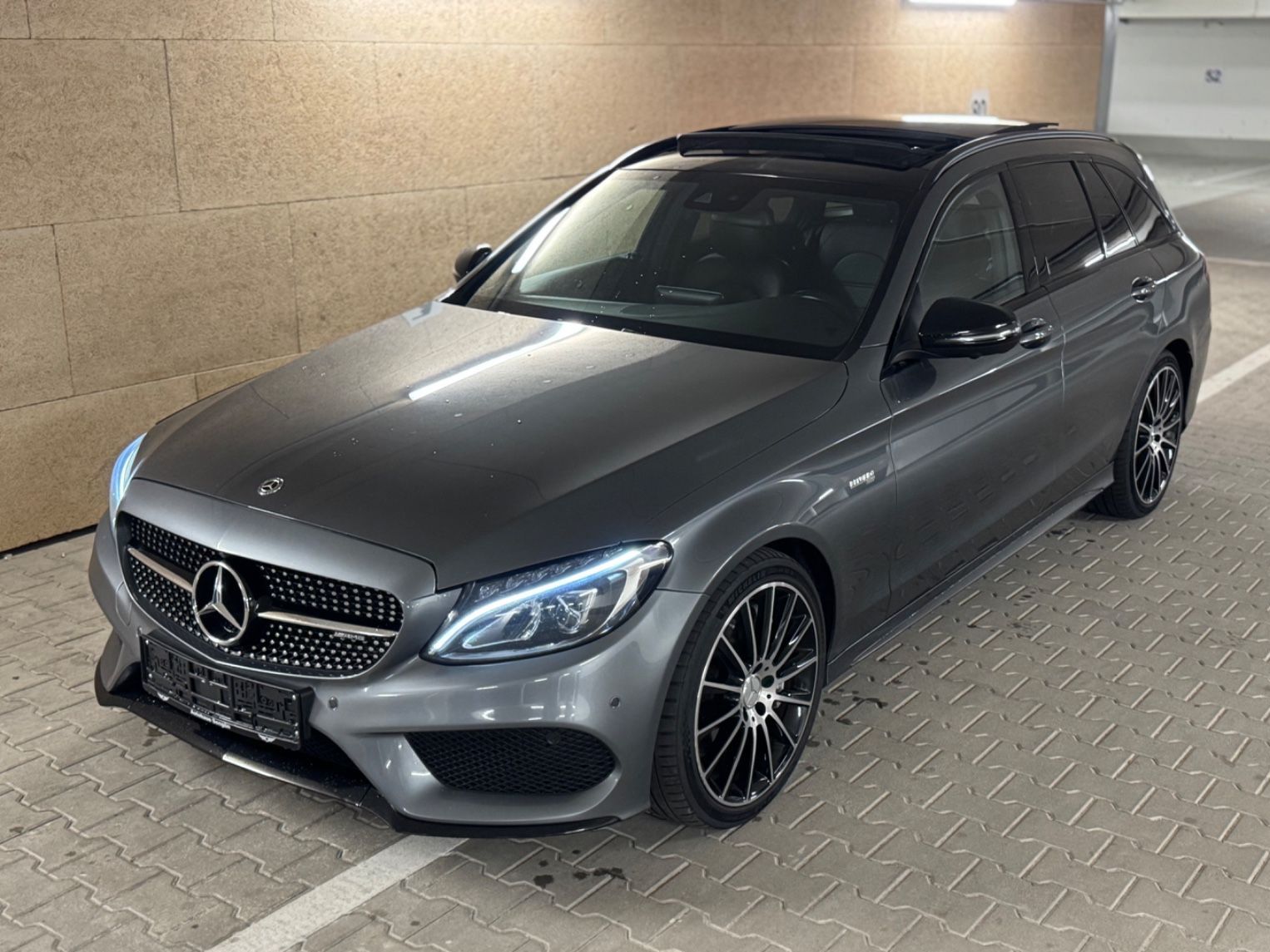 MERCEDES-BENZ C 43 T AMG 4M PANO MEMO BURM 360° PAGA 2.Hand