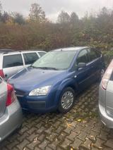 Ford Focus Lim. Trend Automatik - gebrauchte Ford Focus aus dem Jahr 2005