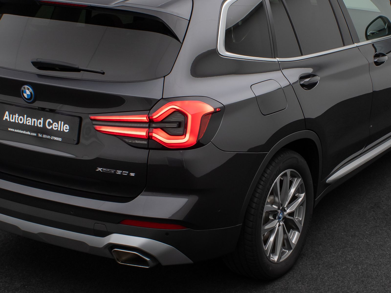 Fahrzeugabbildung BMW X3 xD30e Panorama Kamera DAB AHK DrivingAssist