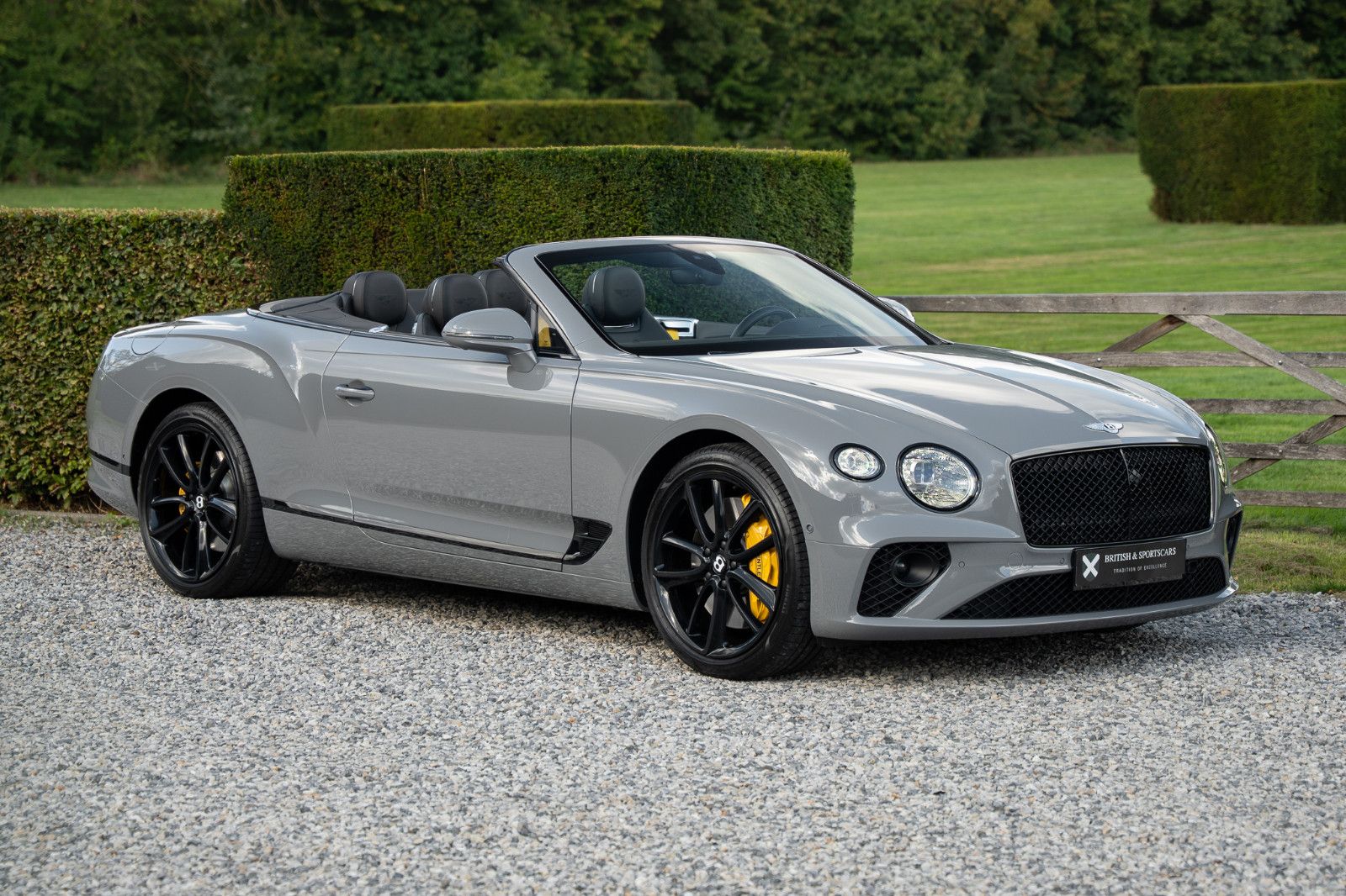 Bentley Continental GTC V8